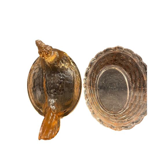 Vintage L.G. Wright Peach Pink Large Glass Hen on A Nest Candy Dish Split Tail - Picture 3 of 5